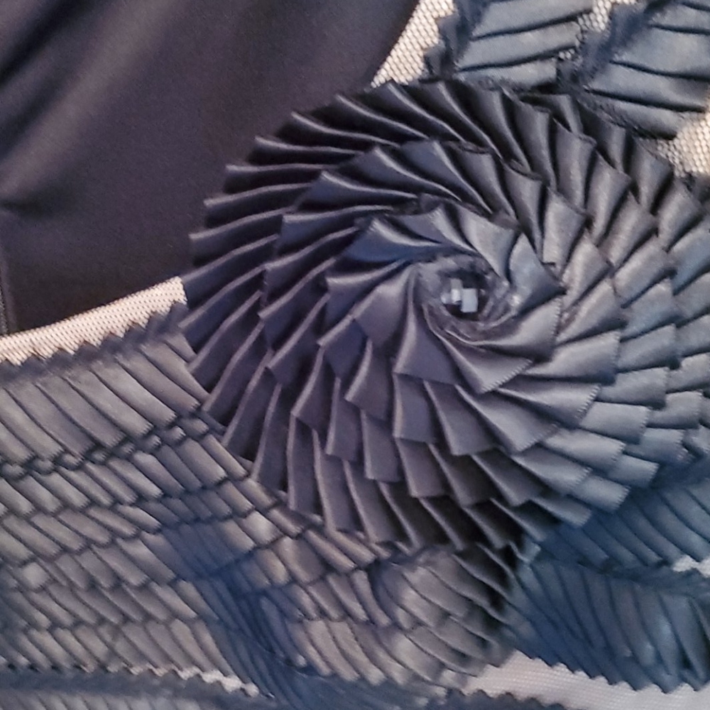 Adrianna Papel cocktail dress - Picture 6 of 6